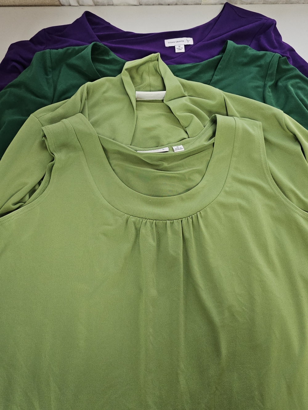 SUSAN GRAVER LOT OF 4 Tops Green Purple Solid Colors Size MEDIUM
